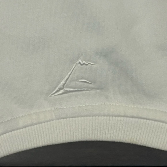 Gymshark Women's White Sweater - Picture 5 of 5